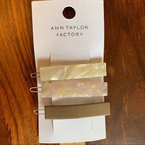 Anne Taylor Factory Resin Barrette Pack